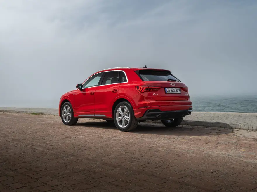 OTOMOBİL TESTİ: Tüm ayrıntılarıyla yenilenen Audi Q3 4