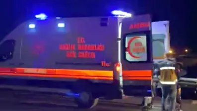 Gaziantep'te iki otomobilin çarpışması sonucu 4 kişi yaralandı