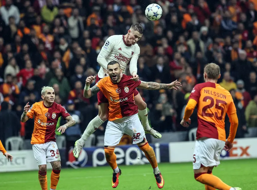 "Okan Buruk şansına dua etsin" (Spor yazarlarından Galatasaray-Manchester United maçı yorumu) 2