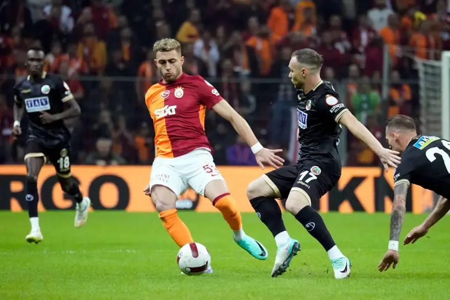 Galatasaray, Alanyaspor karşısında 4 golle kazandı 4