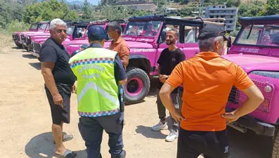 Alanya'da trafik uygulaması: Bin 985 araç kontrol edildi