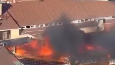 Sultangazi’de yangın paniği: İki binaya daha sıçradı