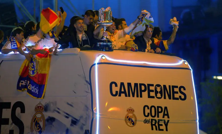 Madrid'de sabaha karşı kupa kutlaması 10