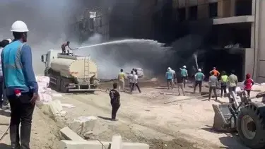 İnşaat halindeki bina alevlere teslim oldu