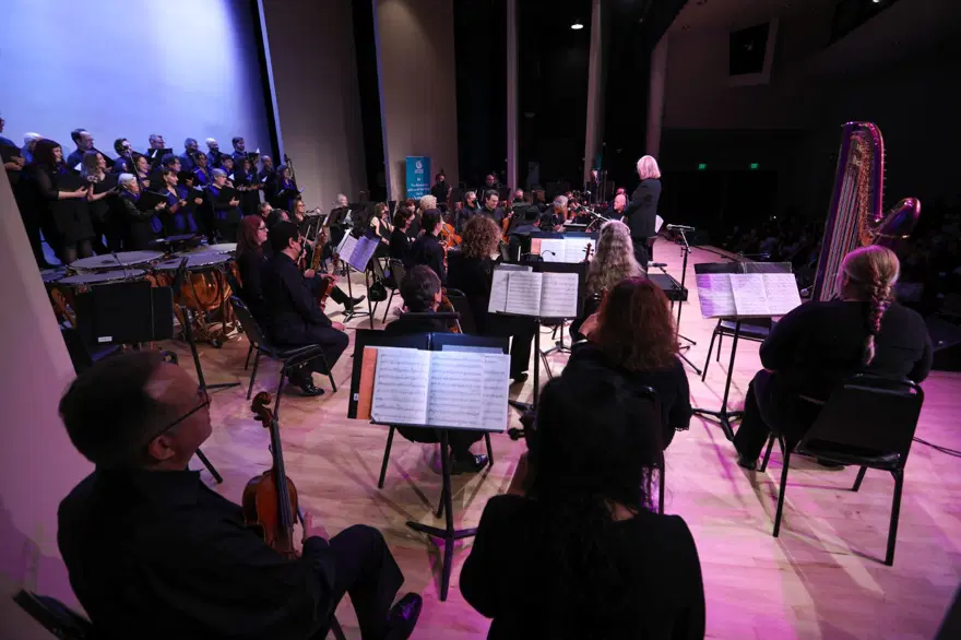 Yunus Emre Enstitüsü'nden Los Angeles Amerikan Yahudi Üniversitesi'nde konser 10