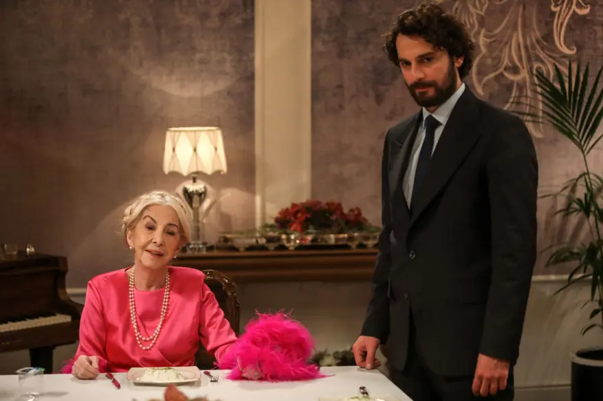 MÜZEYYEN, KEMAL'İ TANIDI 6