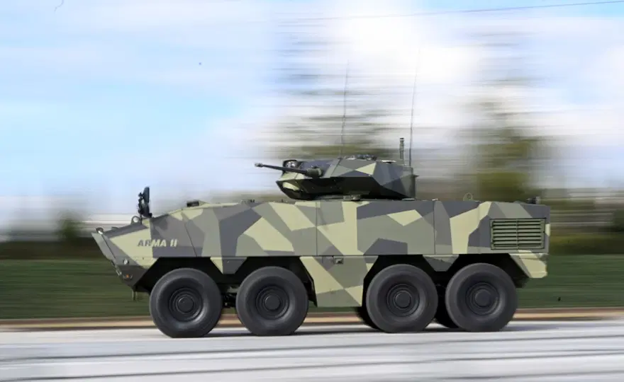 Yerli motorlu 8x8 Arma II görücüye çıktı 10