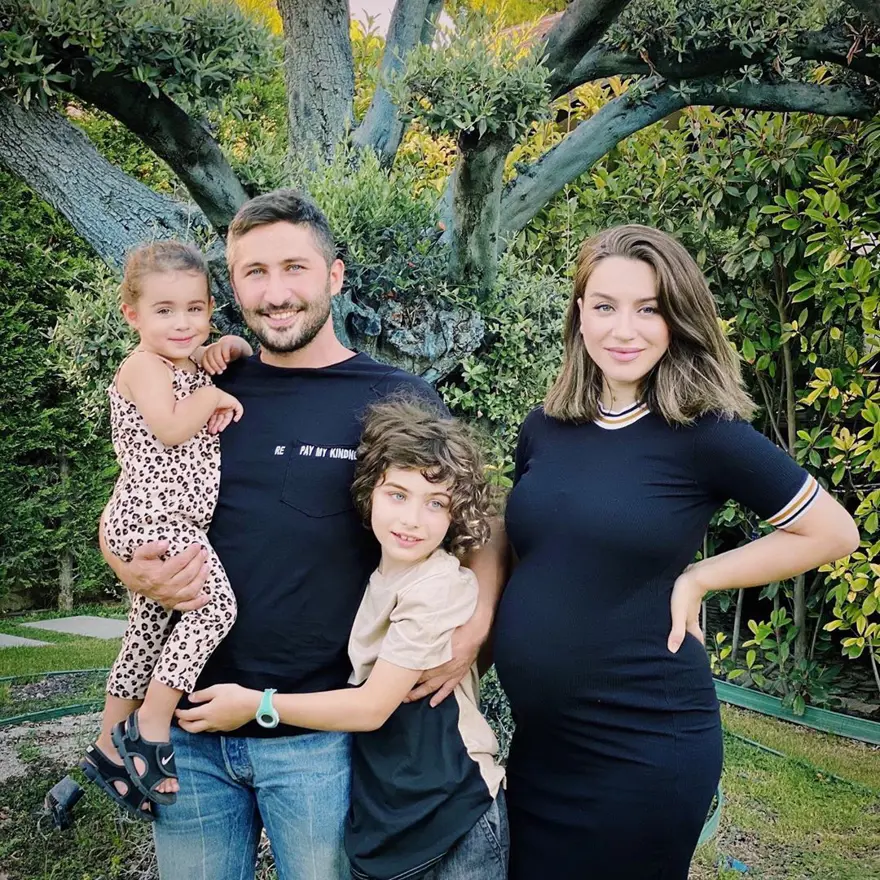 Yağmur Sarıoğlu'ndan hamilelik paylaşımı: 3 numaramla tanışmama az kaldı 