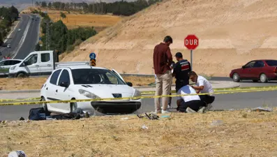 Malatya'da otomobiller çarpıştı: 1 ölü 4 yaralı