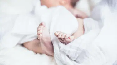 3 yenidoğan hasta, ambulans uçakla Van'dan sevk edildi