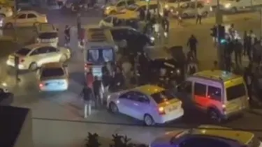 Düğün konvoyunda gelin arabasının önünü kesen çocuk ağır yaralandı