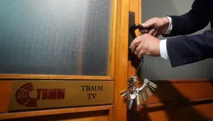 Salon boşaltıldı, kapılar kilitlendi: Meclis'te İsrail tehdidi oturumu