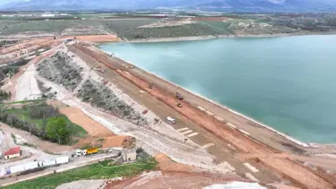 Sultansuyu Barajı'nda gövde onarım çalışmaları sürüyor
