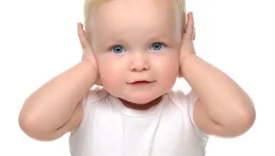 İşitme kaybının 6 önemli sinyali! (İlk 4 yaş kritik!)