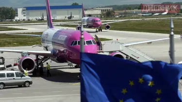 Bulgaristan'da yolcu uçağı acil iniş yaptı