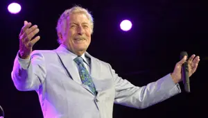 Alzheimer teşhisi konulan Tony Bennett sahnelere veda etti