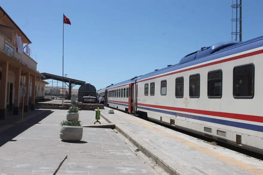 kurtalan ekspresi, güney kurtalan ekspresi, barış manço, güney treni, kurtalan treni 20
