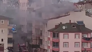 Ordu'da 4 katlı binanın çatısında yangın çıktı