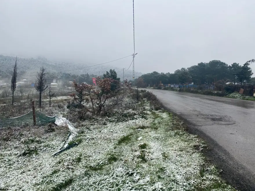 İstanbul'a yılın ilk karı düştü 13 İstanbul'a yılın ilk karı düştü 13