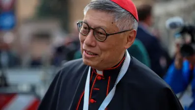 Vatikan ilklerin peşinde: Tarihteki ilk Asyalı Papa seçilebilir