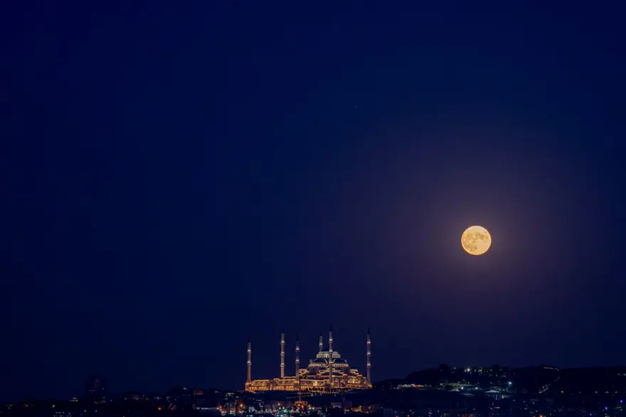 İstanbul'dan Süper Ay manzaraları 