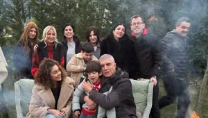 Özcan Deniz'den fotoğraflı yanıt