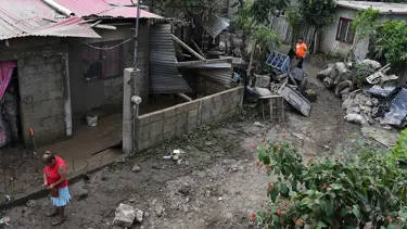 Meksika'daki sel felaketinde can kaybı 76'ya çıktı