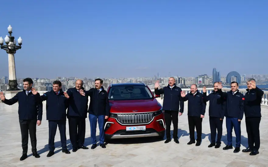 İkinci Togg Azerbaycan Cumhurbaşkanı Aliyev'e 1 İkinci Togg Azerbaycan Cumhurbaşkanı Aliyev'e 1