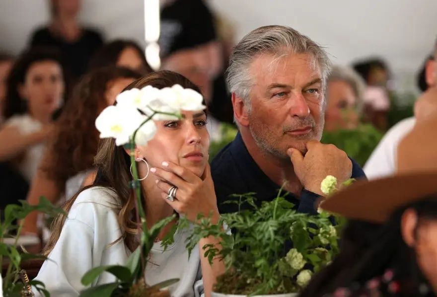 Ölümlü kaza sonrası Alec Baldwin'den set çalışanlarına dava 4 Ölümlü kaza sonrası Alec Baldwin'den set çalışanlarına dava 4