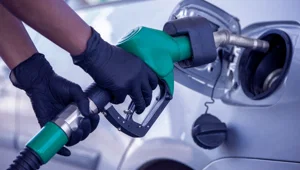 Benzine indirim geldi (7 Mart 2025 akaryakıt fiyatları) Benzine indirim geldi (7 Mart 2025 akaryakıt fiyatları)
