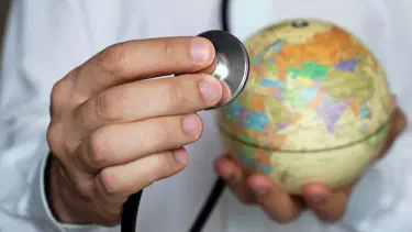 Türk saç ekimi klinikleri rotasını yurt dışına çeviriyor