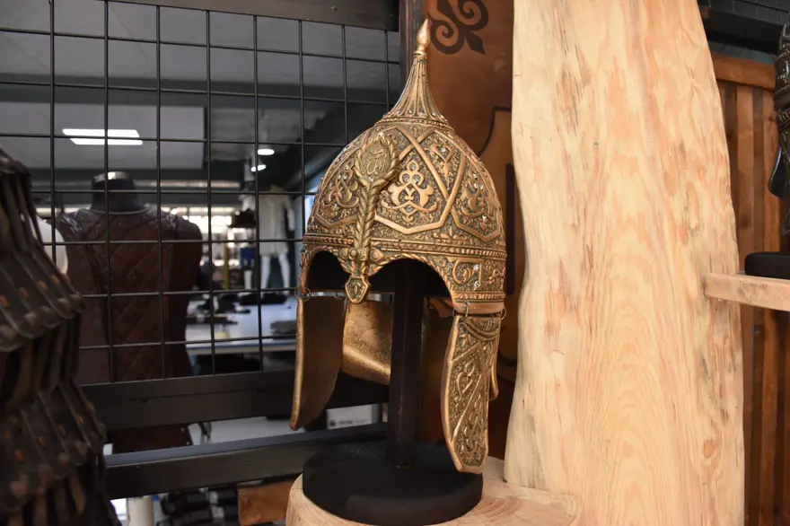 10 bine yakın kostüm yaptı! Tarihi dizi ve filmlerin aranan ismi oldu 8