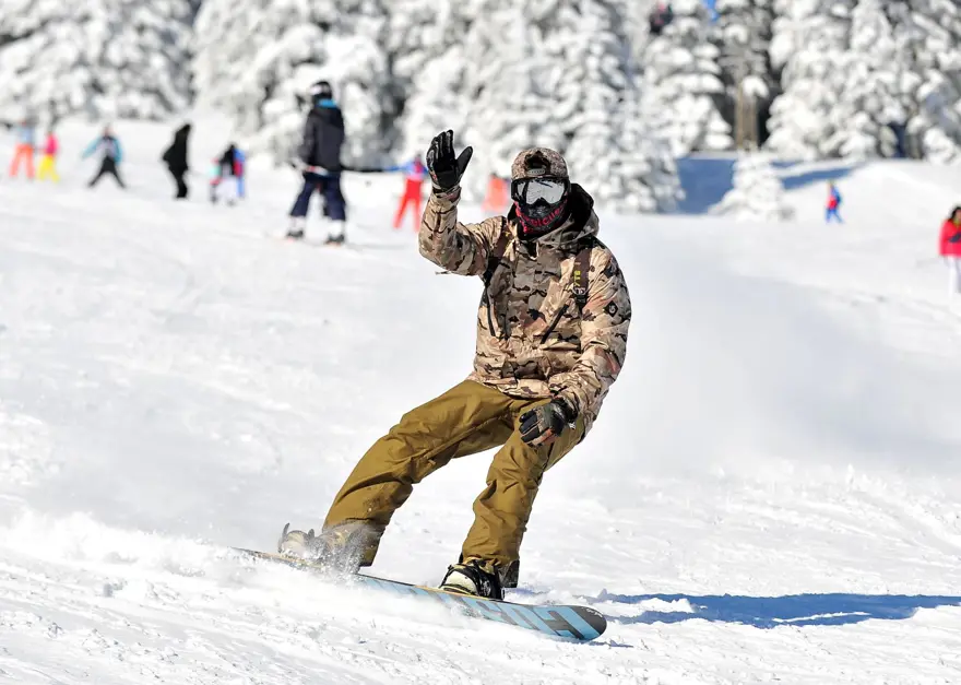 "RUS TURİSTLERİN KOLAY ULAŞABİLECEĞİ YERLERİN BAŞINDA TÜRKİYE GELİYOR" 3