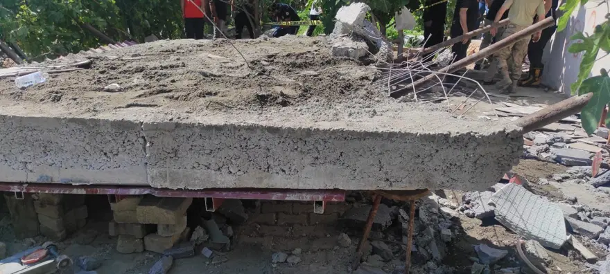 Batman'da balkon faciası: 4 ölü, 6 yaralı Batman'da balkon faciası: 4 ölü, 6 yaralı