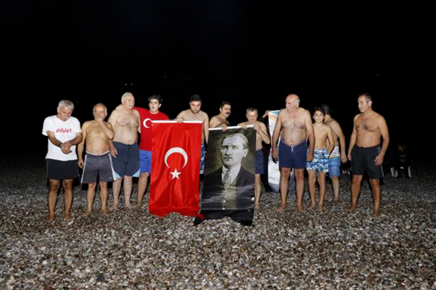 Türkiye'de yeni yıl sevinçle karşılandı 13