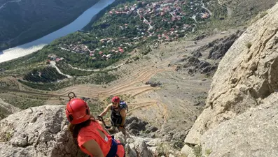 'Via Ferrata' parkuru adrenalin tutkunlarının rotası oldu