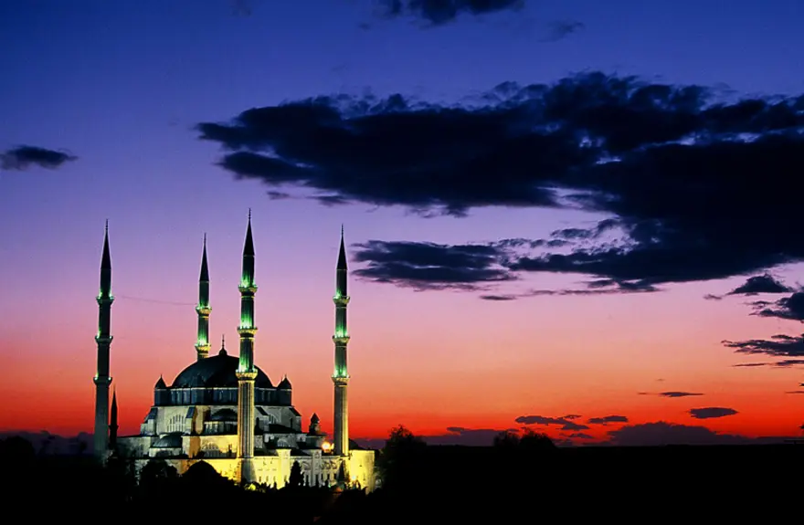 MİMAR SİNAN'IN ŞAHESERİ SELİMİYE CAMİİ 22 MİMAR SİNAN'IN ŞAHESERİ SELİMİYE CAMİİ 22
