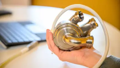 Dünyada ilk: Yapay kalple 100 gün yaşadı