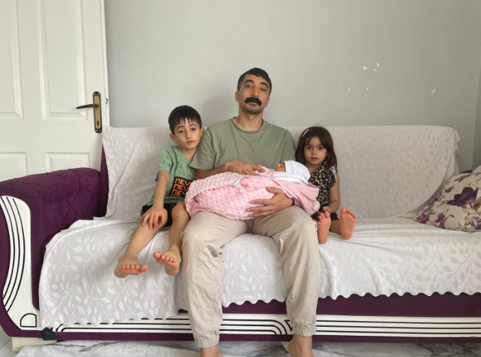 Diyarbakır'da çocuklarına Kuaresma, Anne Marie ve Melissa Vargas adını koydu