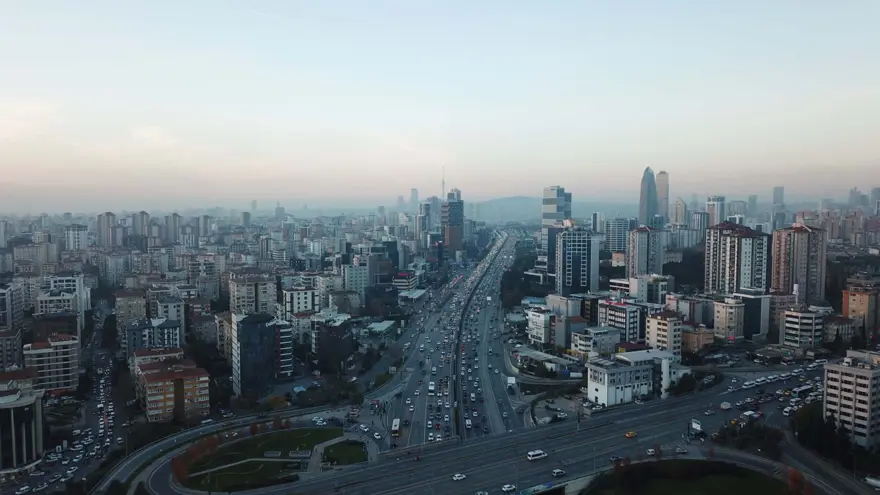 Kısıtlama başladı trafik yoğunluğu bitmedi 20