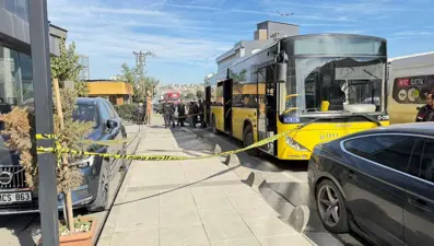 Arnavutköy'de İETT otobüsünde bıçaklı kavga: 1 ölü, 2 yaralı