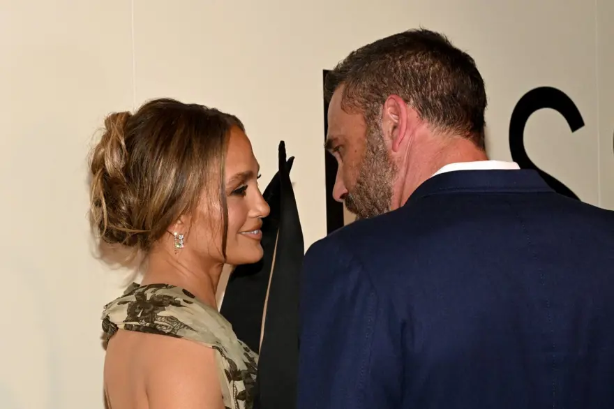 Jennifer Lopez ile Ben Affleck boşanma sonrası ilk kez yan yana: Eski eşler galada buluştu 3 Jennifer Lopez ile Ben Affleck boşanma sonrası ilk kez yan yana: Eski eşler galada buluştu 3
