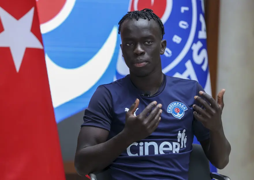Kasımpaşalı futbolcu Awer Mabil'in ilham verici yaşamı 
