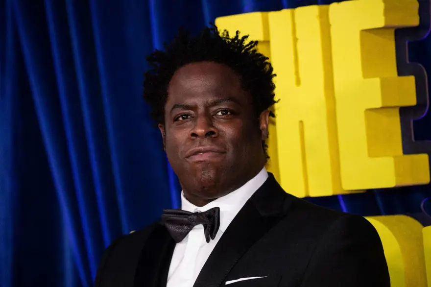 EN İYİ ÇIKIŞ YAPAN İNGİLİZ MÜZİSYEN VE YÖNETMEN 22