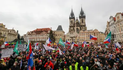 Çekya'da Covid-19 önlemleri protestosu