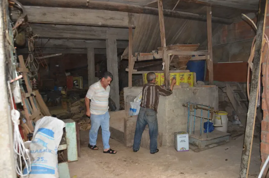 Bin rakımlı tepede zamana meydan okuyan 9 asırlık su değirmeni 1