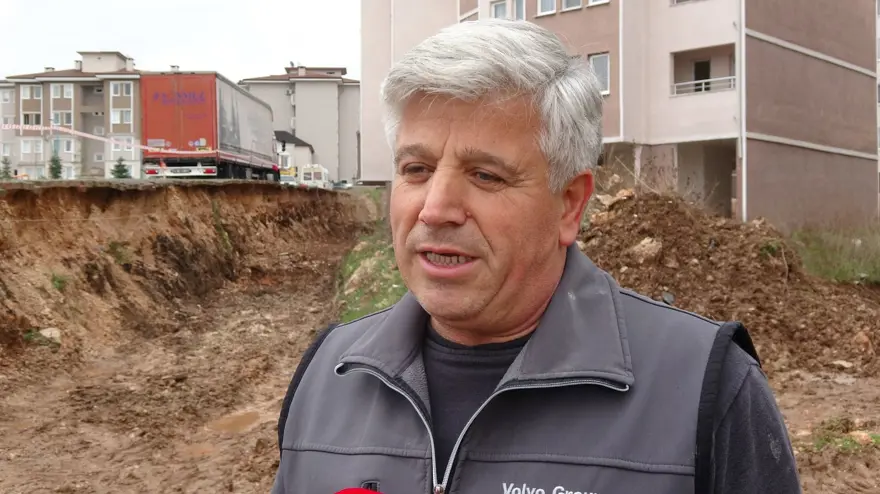Bahçelerinden 2 bin yıllık tarihi eser çıkan site sakinleri: Çok mutlu olduk 1