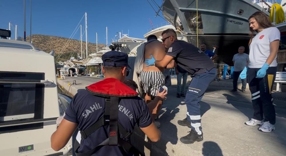 Tekneden yardım talebi: Yaralı vatandaşa tıbbi tahliye