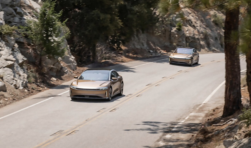 Resmen açıklandı: Lucid Air en uzun menzilli elektrikli otomobil oldu (Tam şarjla 836 kilometre yol gidiyor) 1