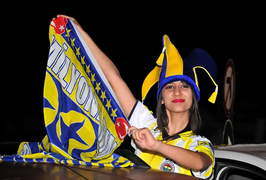 Her yer sarı lacivert 19